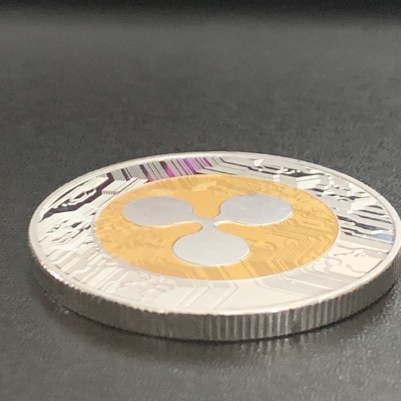 COPY - XRP RIPPLE CRYPTO COLLECTABLE COIN - Picture 3 of 5